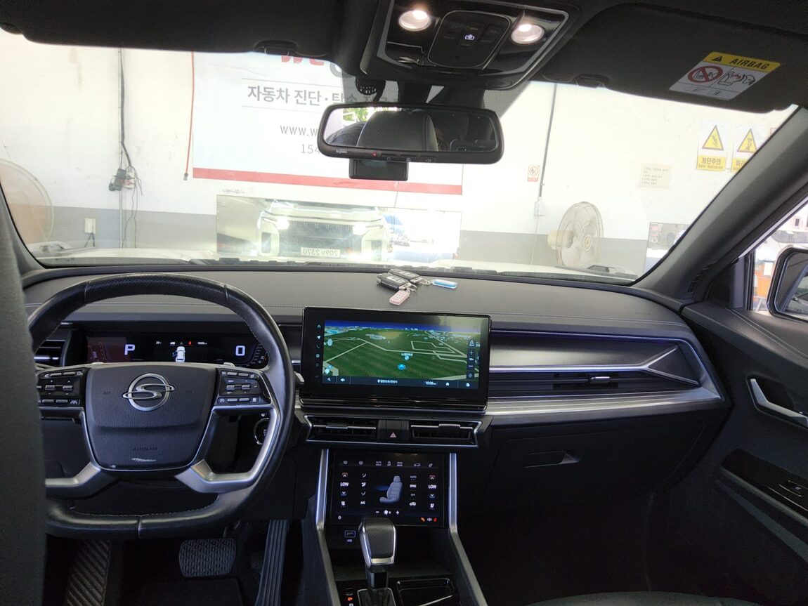 KG MOBILITY (SSANGYONG) TORRES 1.5 GDI-T 4WD T7 2023 - zdjęcie 11
