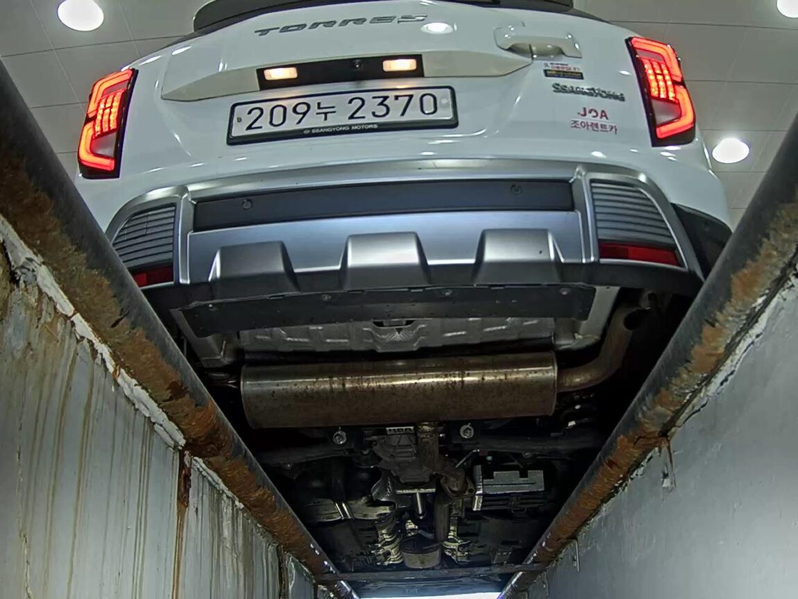 KG MOBILITY (SSANGYONG) TORRES 1.5 GDI-T 4WD T7 2023 - zdjęcie 8