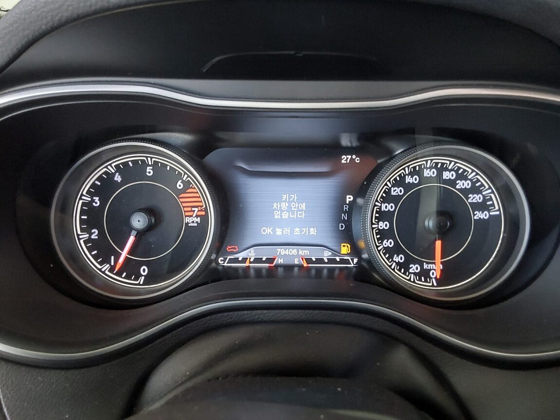 JEEP CHEROKEE (KL) 2.4 LIMITED 2021 - zdjęcie 9