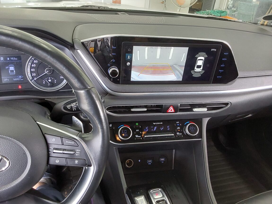 HYUNDAI SONATA (DN8) G2.0 PREMIUM FAMILY 2020 - zdjęcie 17