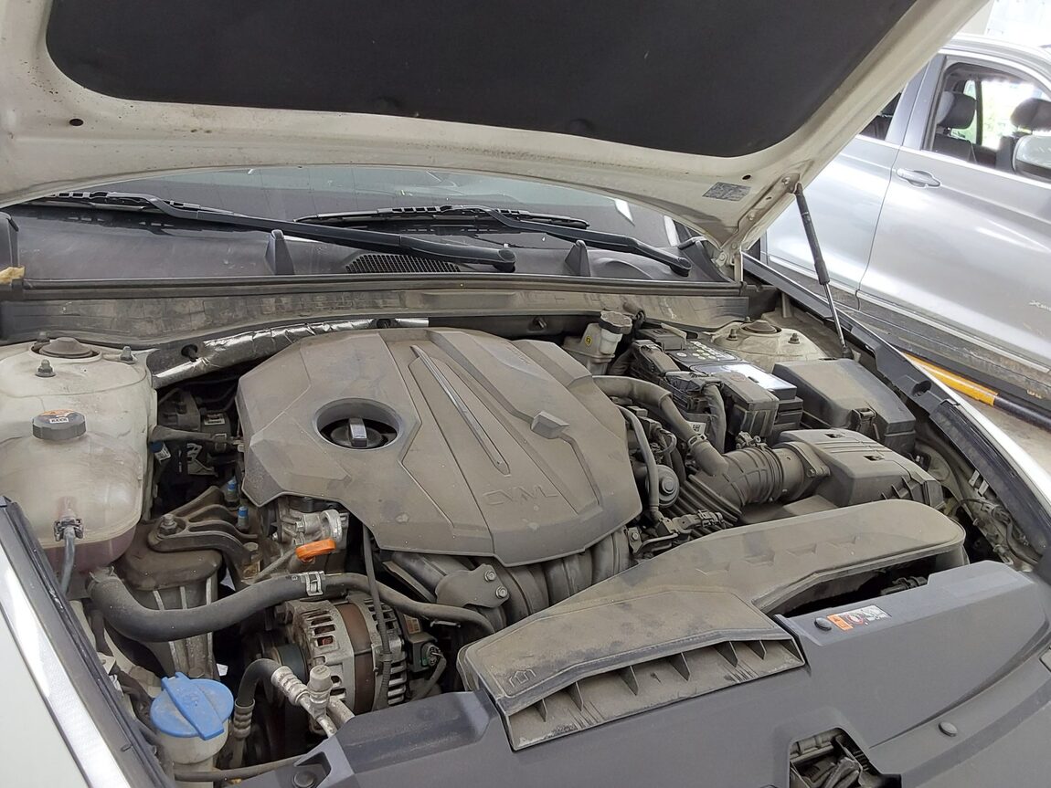 HYUNDAI SONATA (DN8) G2.0 PREMIUM FAMILY 2020 - zdjęcie 18