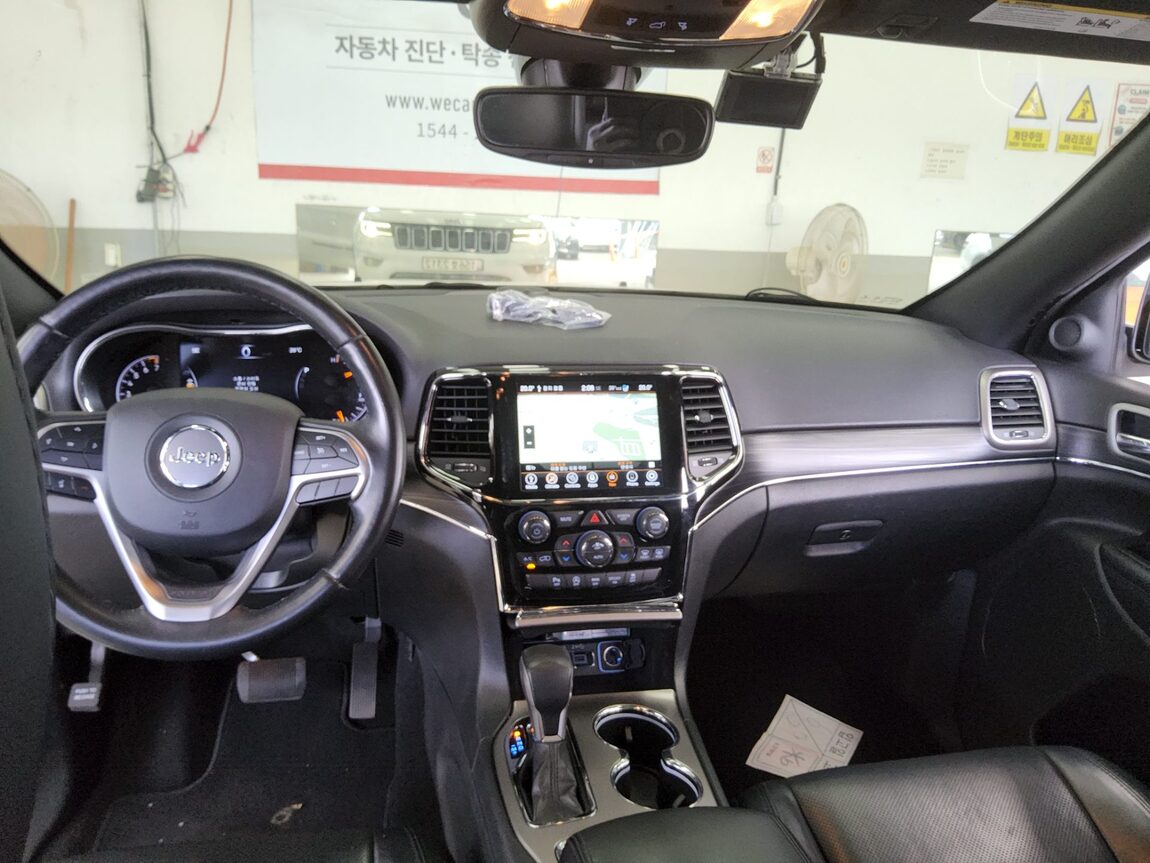 JEEP GRAND CHEROKEE (WK2) 3.6 V6 LIMITED 2021 - zdjęcie 11