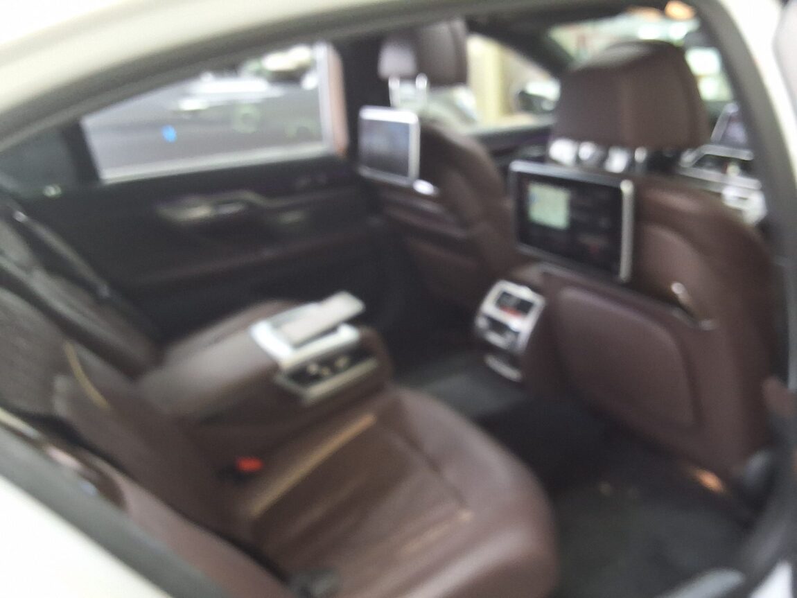 BMW 7 SERIES (6TH GEN) 730Ld xDRIVE DESIGN PURE EXCELLENCE 2021 - zdjęcie 14