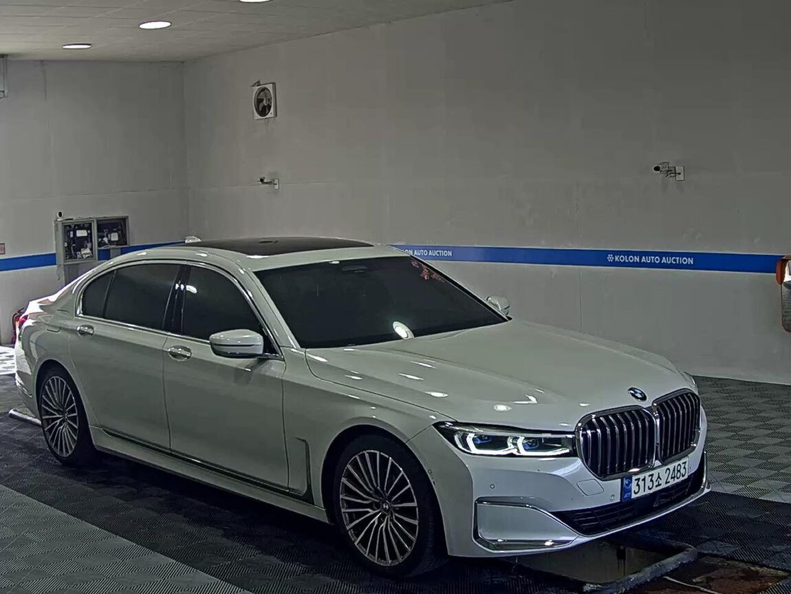 BMW 7 SERIES (6TH GEN) 730Ld xDRIVE DESIGN PURE EXCELLENCE 2021 - zdjęcie 3