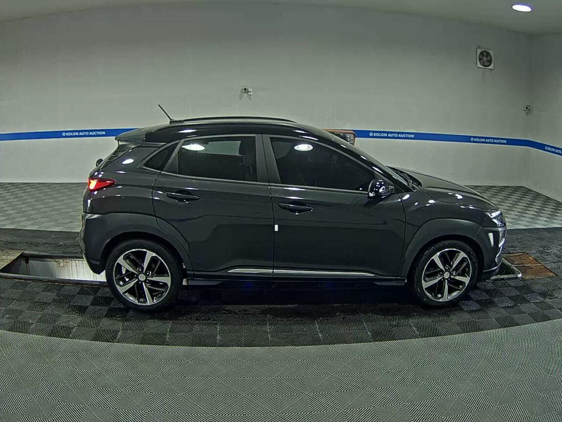 HYUNDAI KONA 1.6 GASOLINE 4WD PREMIUM 2018 - zdjęcie 4