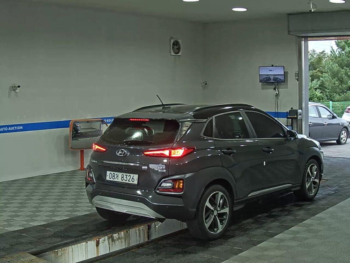 HYUNDAI KONA 1.6 GASOLINE 4WD PREMIUM 2018 - zdjęcie 5