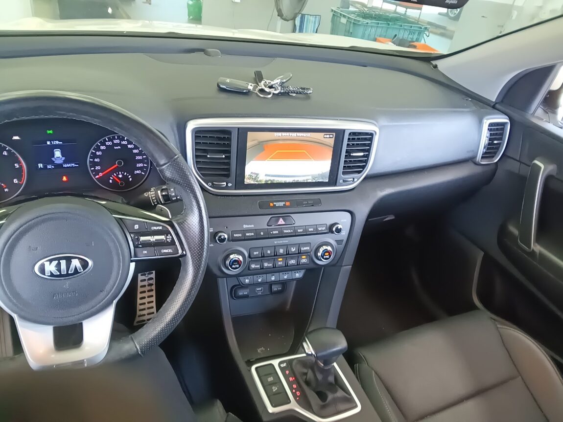 KIA SPORTAGE THE BOLD 1.6 DIESEL 2WD LUXURY 2019 - zdjęcie 11