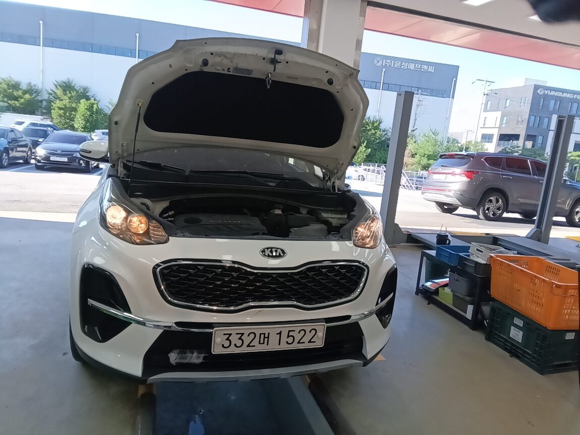 KIA SPORTAGE THE BOLD 1.6 DIESEL 2WD LUXURY 2019 - zdjęcie 23