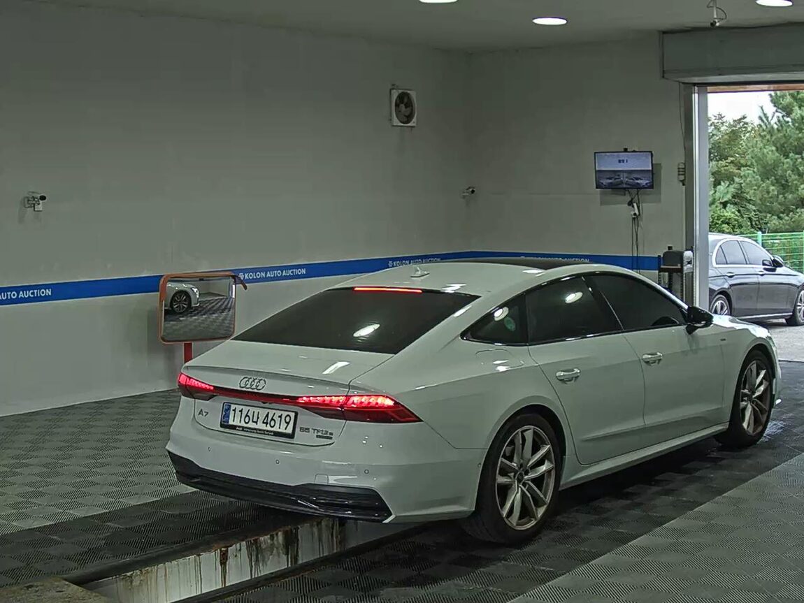 AUDI A7 (2ND GEN) 55 TFSI e QUATTRO PREMIUM 2023 - zdjęcie 5