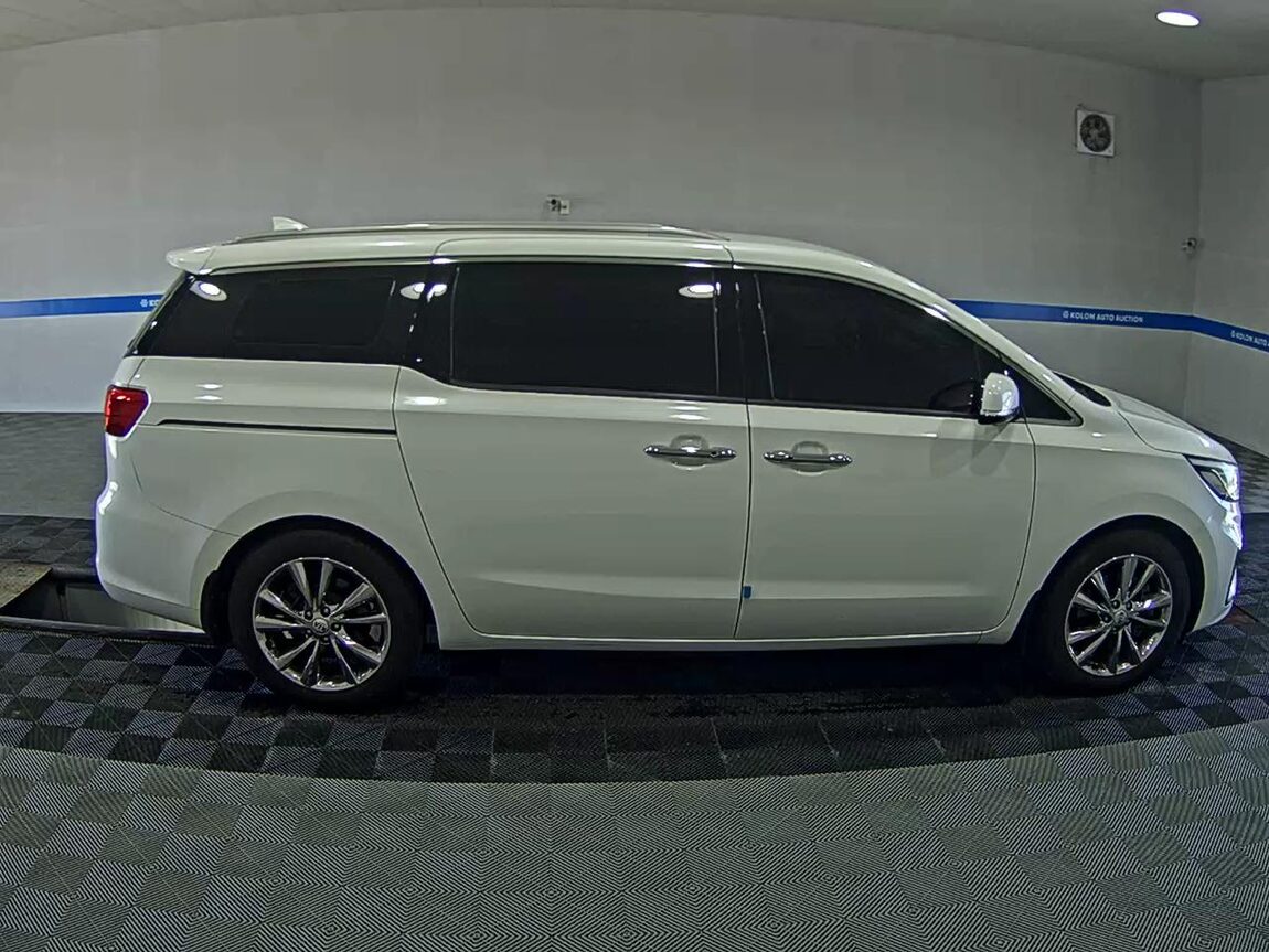 KIA THE NEW CARNIVAL 9-SEATER GASOLINE NOBLESSE SPECIAL 2019 - zdjęcie 4