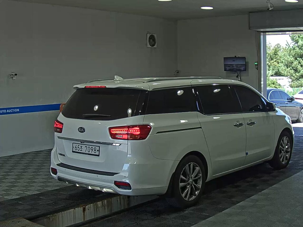 KIA THE NEW CARNIVAL 9-SEATER GASOLINE NOBLESSE SPECIAL 2019 - zdjęcie 5