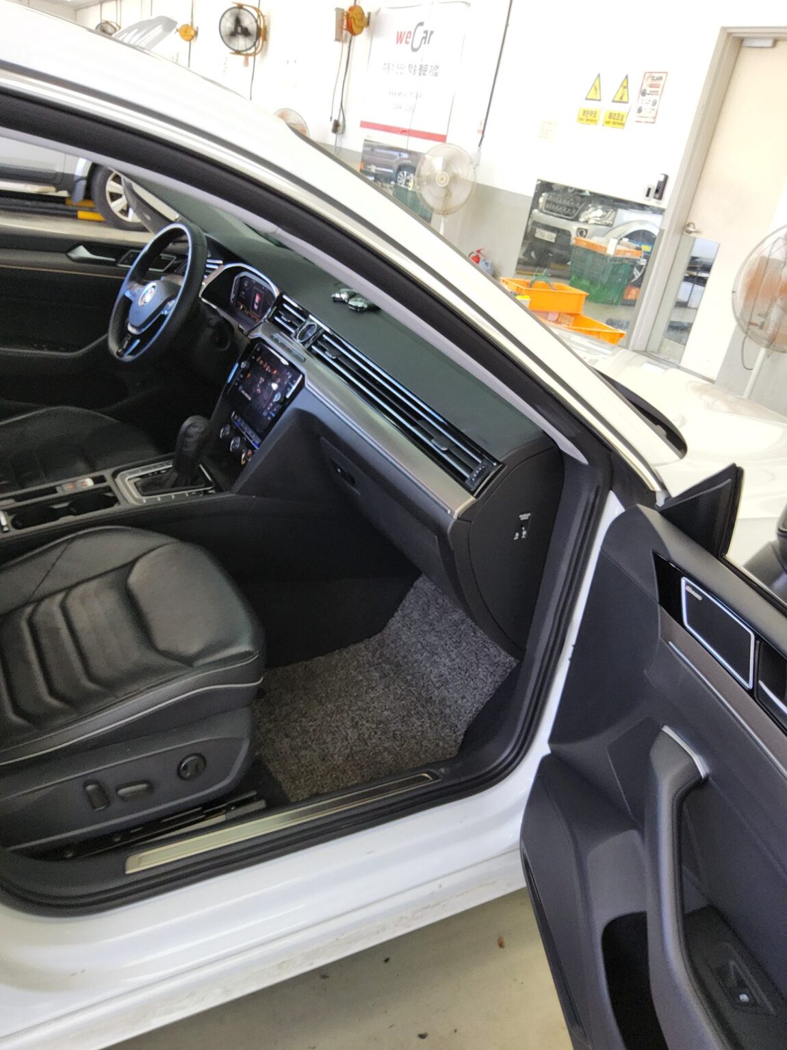 VOLKSWAGEN ARTEON 2.0 TDI ELEGANCE PRESTIGE 2020 - zdjęcie 14