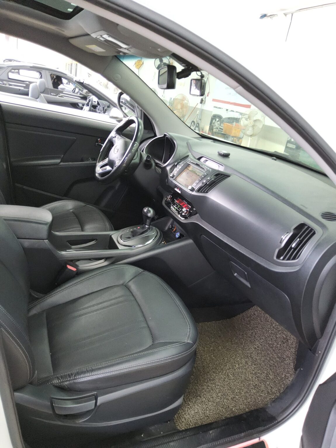 KIA SPORTAGE R DIESEL R2.0 2WD TLX LUXURY MODEL 2013 - zdjęcie 14