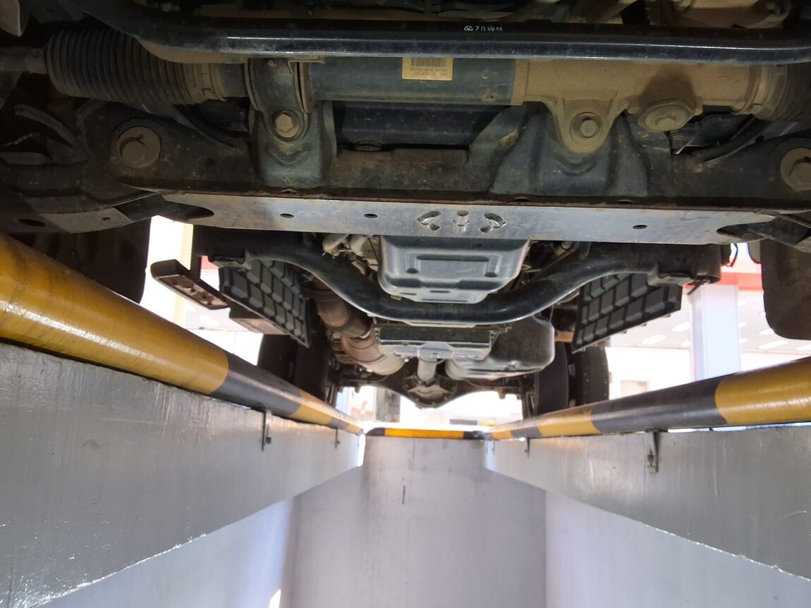 HYUNDAI PORTER II HIGH-ROOF BUILT-IN BOX TRUCK SUPER CAB 2023 - zdjęcie 9