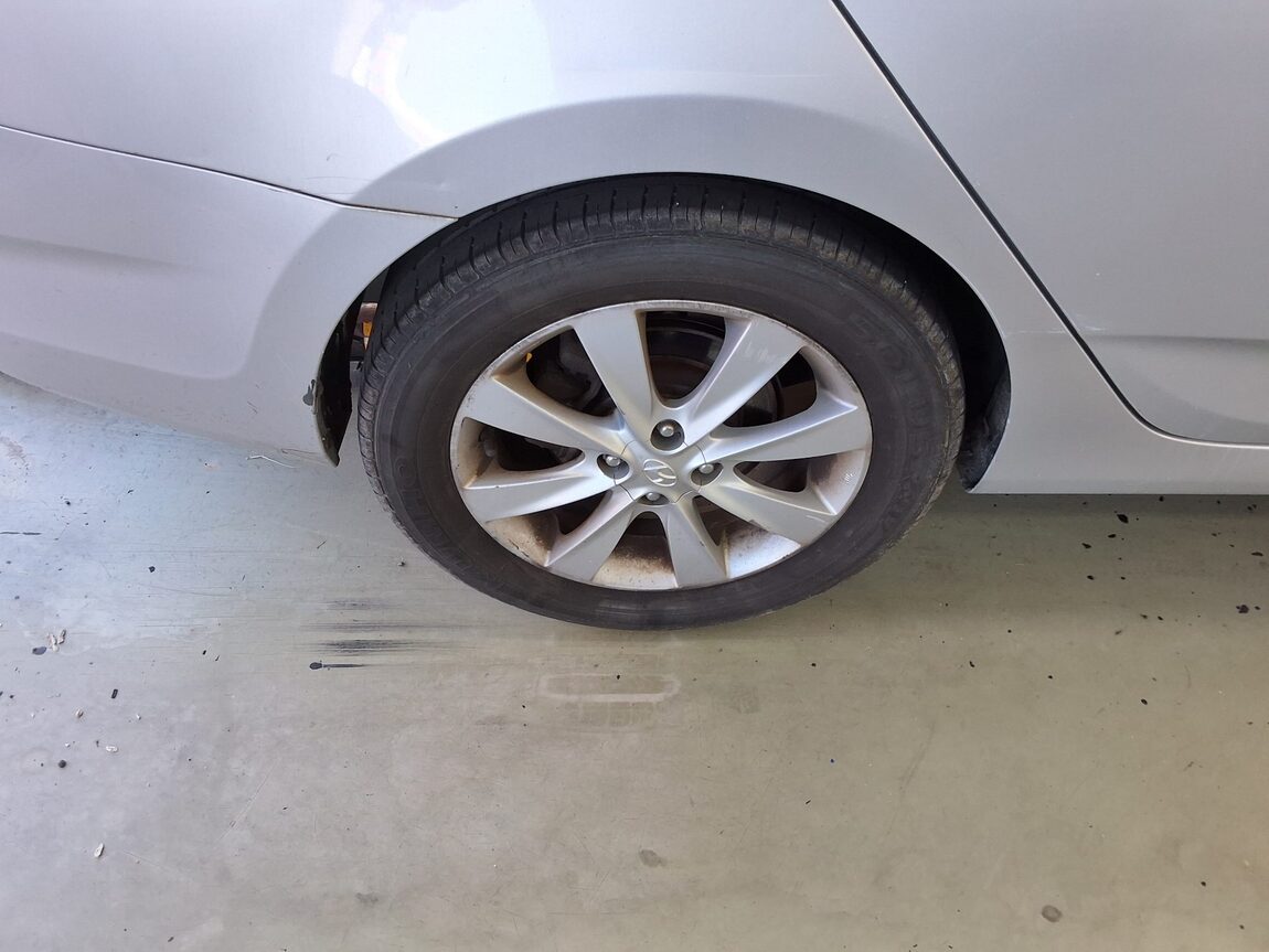 HYUNDAI NEW ACCENT 1.6 VGT PREMIER 2012 - zdjęcie 24