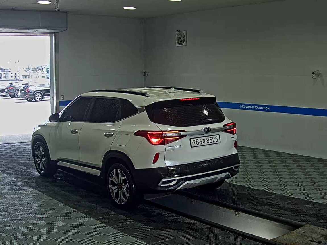 KIA SELTOS 1.6 GASOLINE 2WD NOBLESSE 2020 - zdjęcie 6