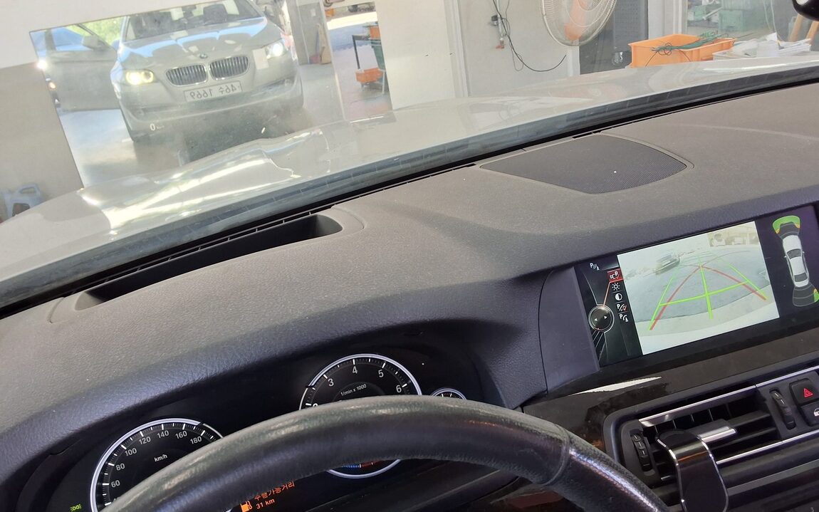 BMW 5 SERIES (6TH GEN) 528i 2013 - zdjęcie 19