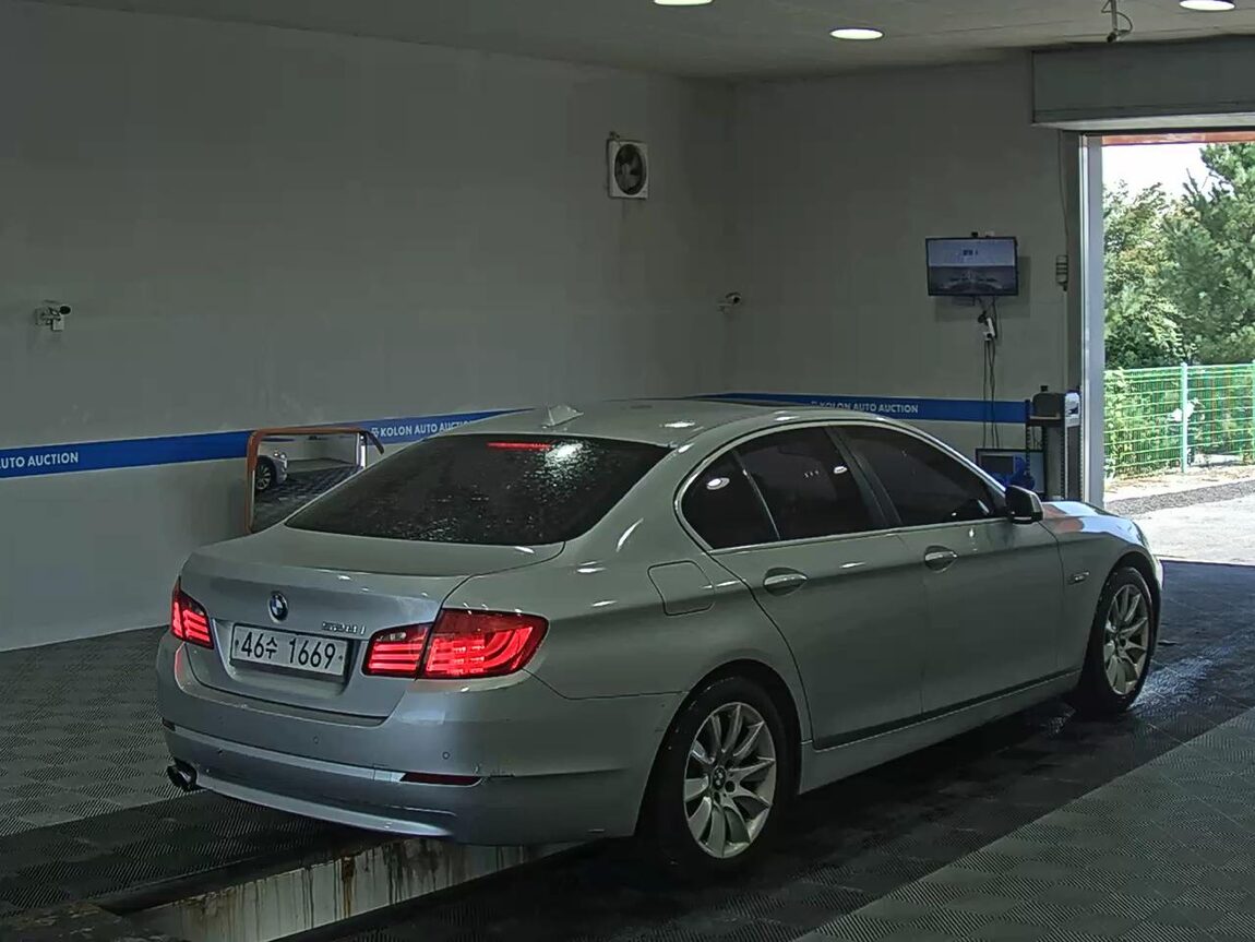 BMW 5 SERIES (6TH GEN) 528i 2013 - zdjęcie 5