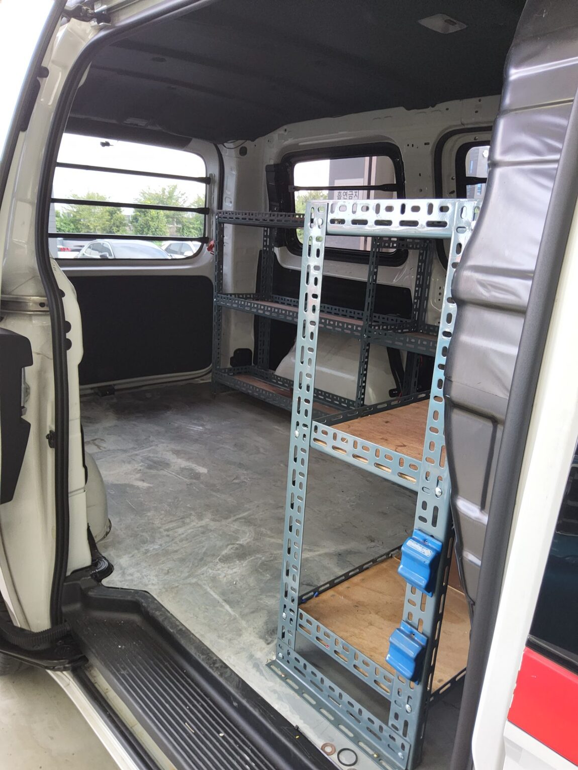 HYUNDAI STARIA 2.2 DIESEL CARGO 3-SEATER MODERN 2022 - zdjęcie 13