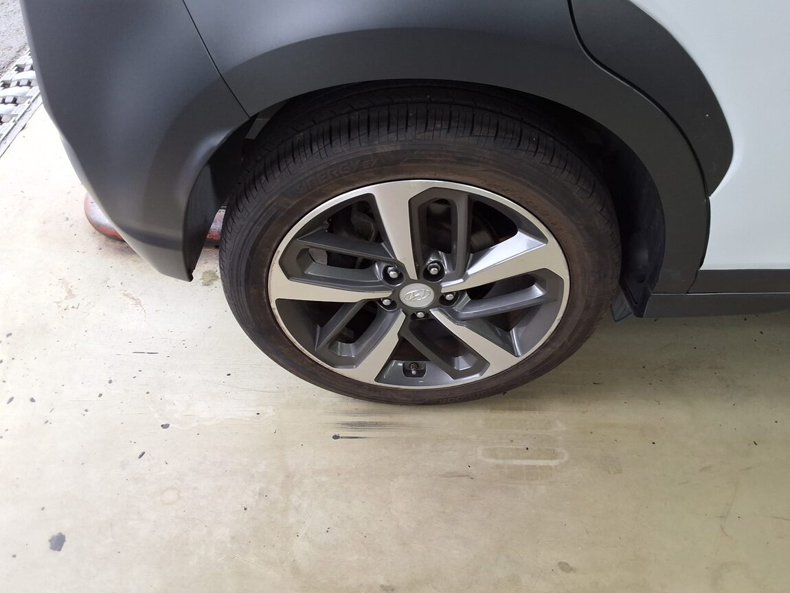 HYUNDAI KONA 1.6 GASOLINE 2WD MODERN ART 2018 - zdjęcie 24