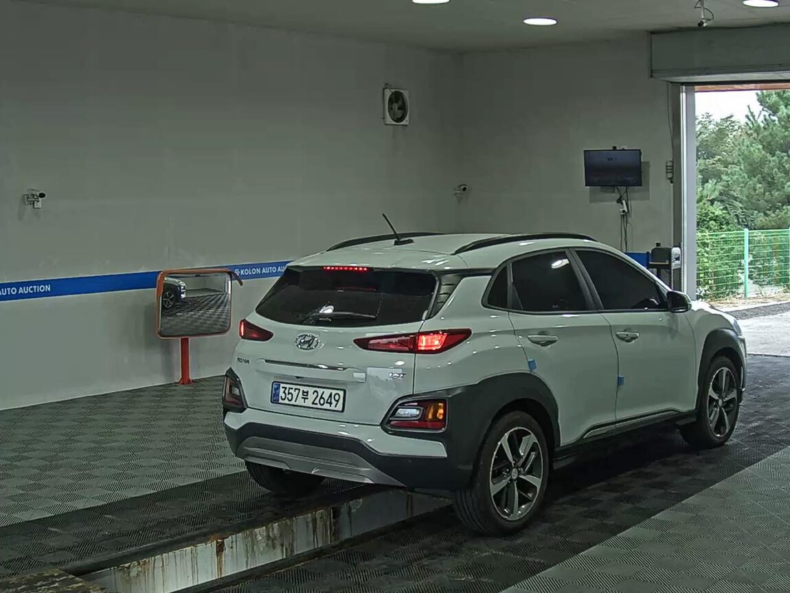 HYUNDAI KONA 1.6 GASOLINE 2WD MODERN ART 2018 - zdjęcie 5