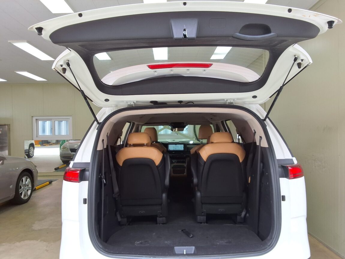 KIA NEW CARNIVAL (KA4) 9-SEATER DIESEL PRESTIGE 2021 - zdjęcie 16