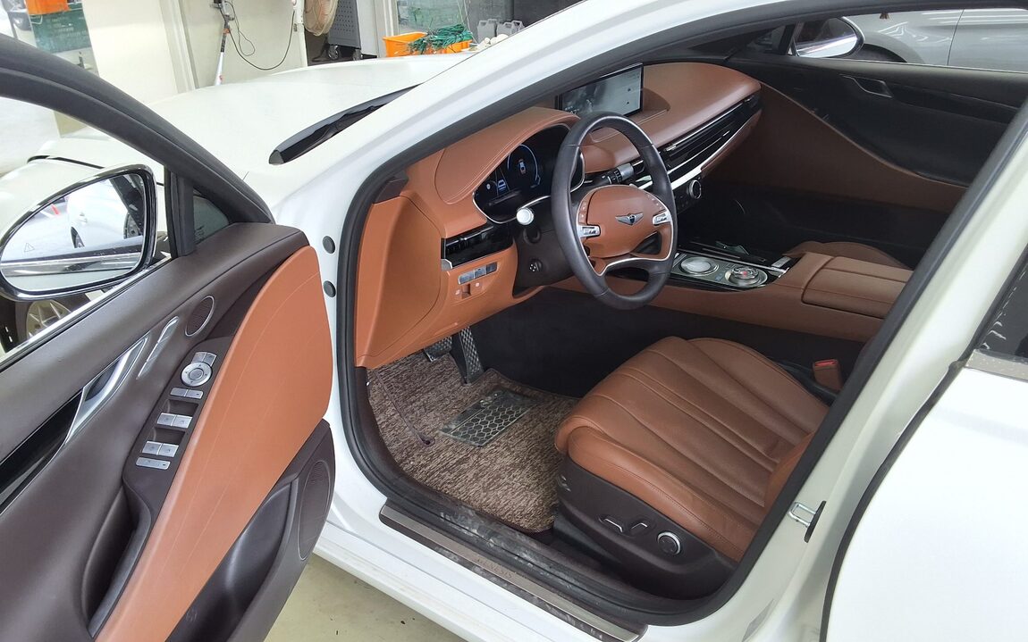 GENESIS THE ALL NEW G80 GASOLINE 2.5 2WD BASE MODEL 2022 - zdjęcie 10