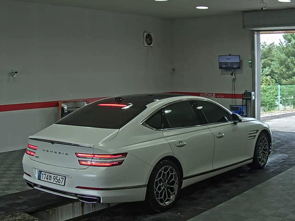 GENESIS THE ALL NEW G80 GASOLINE 2.5 2WD BASE MODEL 2022 - zdjęcie 5