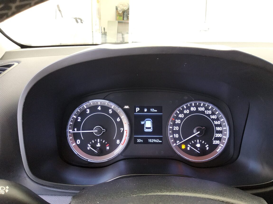 HYUNDAI VENUE 1.6 GASOLINE MODERN PLUS 2022 - zdjęcie 9