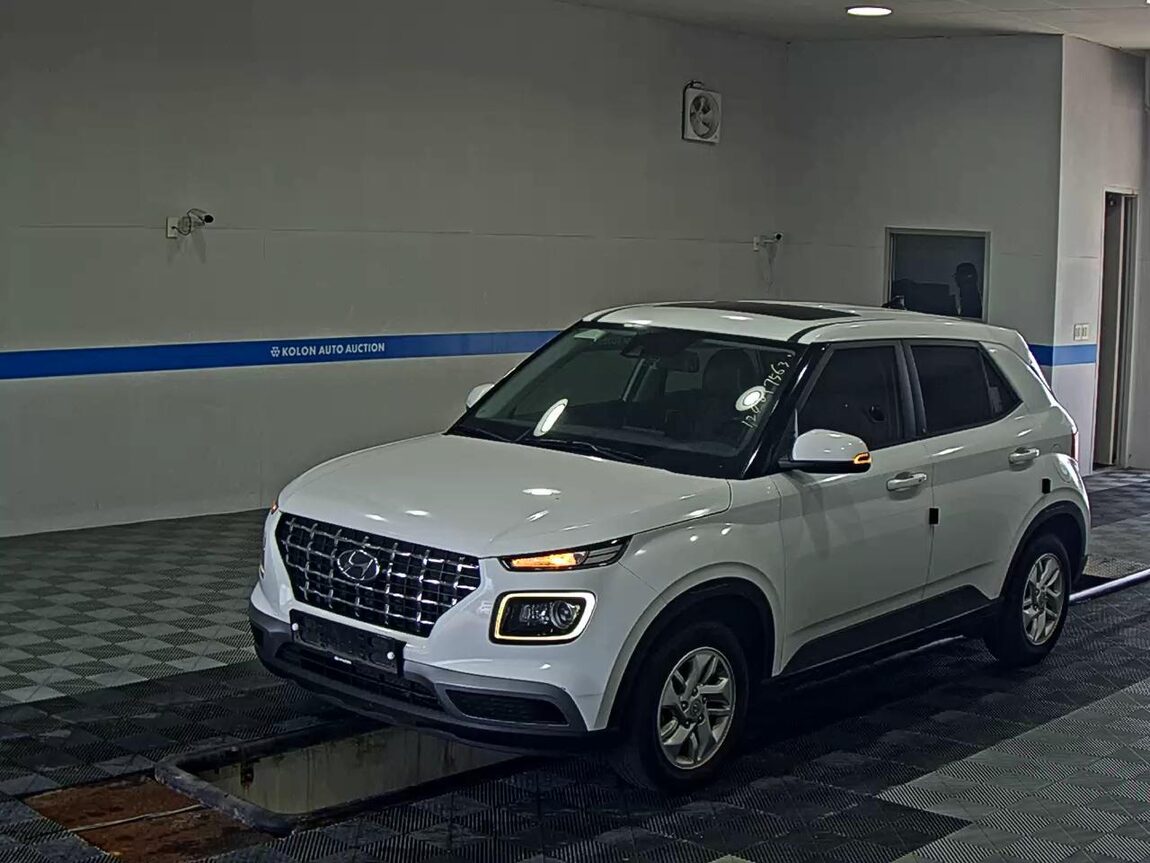 HYUNDAI VENUE 1.6 GASOLINE MODERN PLUS 2022 - zdjęcie 2