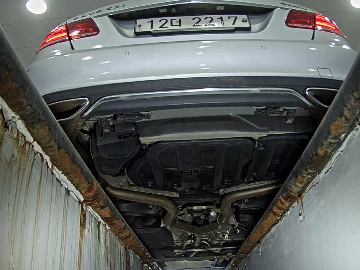 MERCEDES-BENZ E-CLASS (4TH GEN) E250 CDI 4MATIC 2014 - zdjęcie 8
