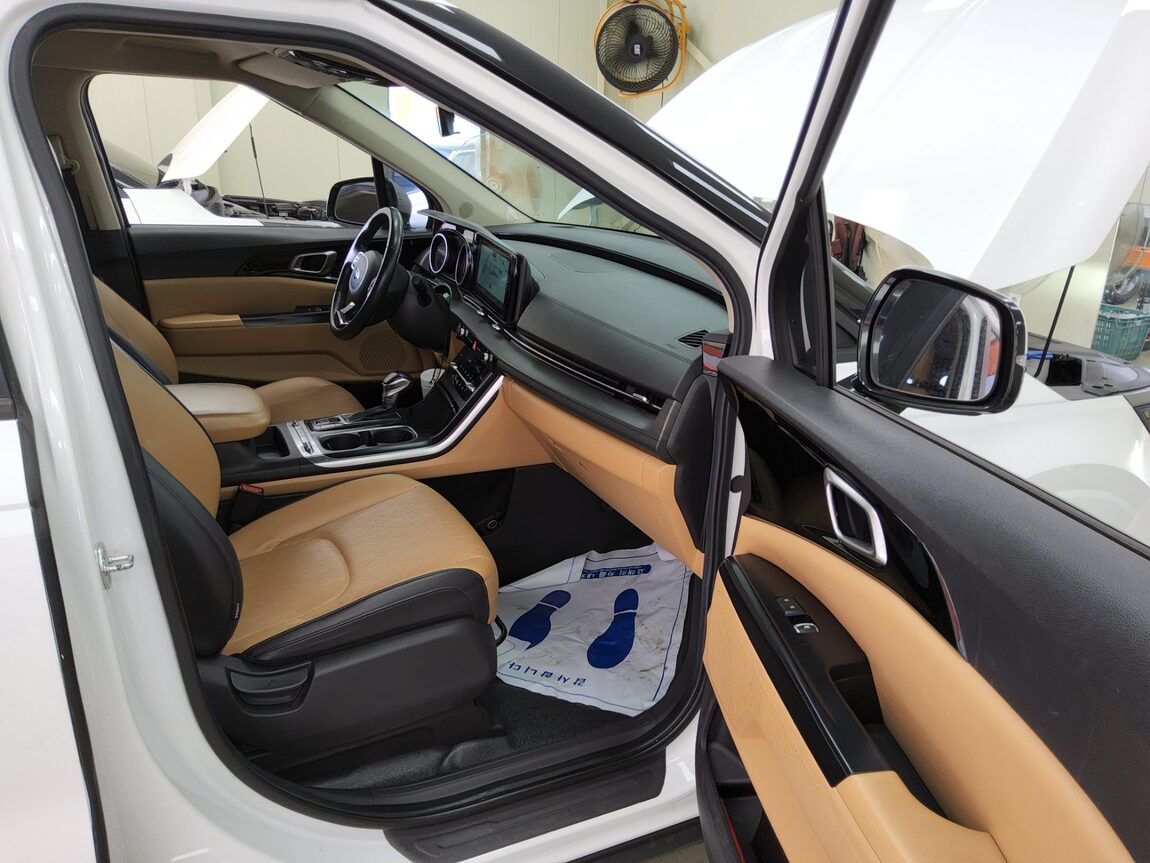 KIA NEW CARNIVAL (KA4) 9-SEATER DIESEL PRESTIGE 2021 - zdjęcie 14