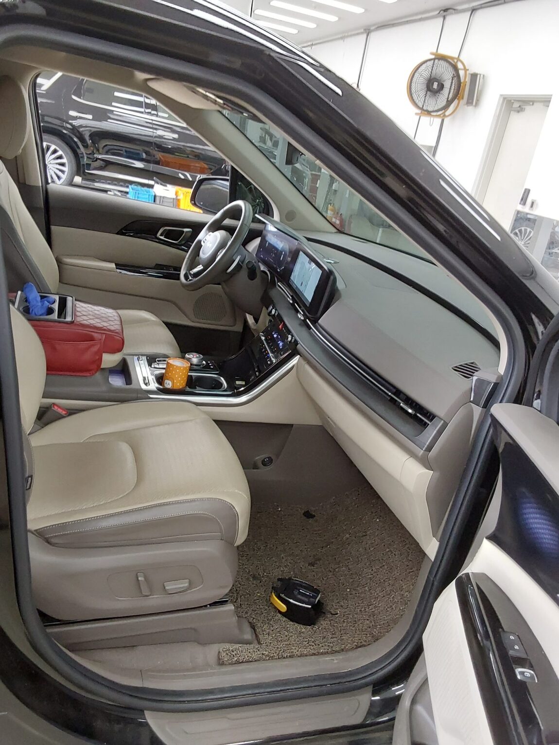 KIA NEW CARNIVAL (KA4) 9-SEATER DIESEL SIGNATURE 2023 - zdjęcie 14