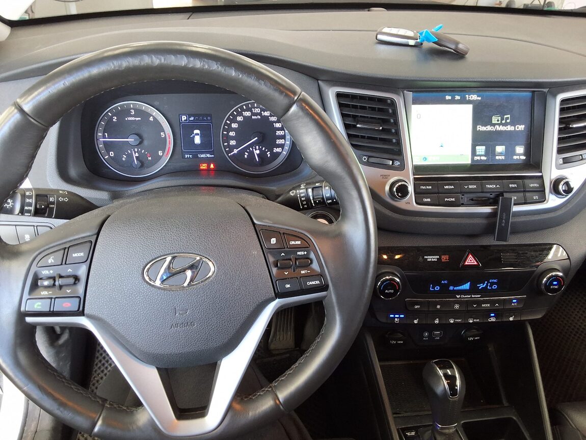 HYUNDAI ALL NEW TUCSON DIESEL 1.7 2WD MODERN 2018 - zdjęcie 18