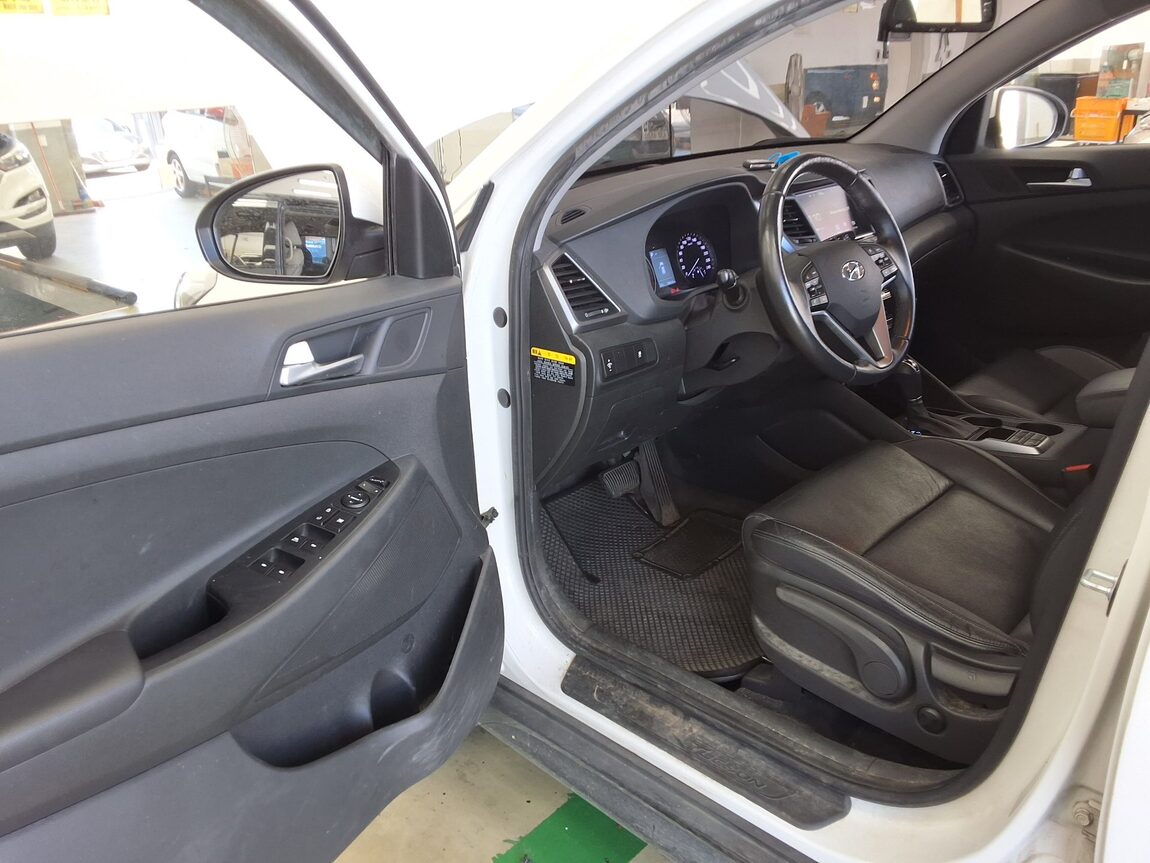 HYUNDAI ALL NEW TUCSON DIESEL 1.7 2WD MODERN 2018 - zdjęcie 11