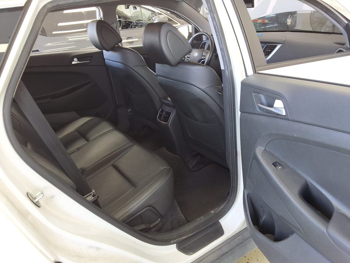 HYUNDAI ALL NEW TUCSON DIESEL 1.7 2WD MODERN 2018 - zdjęcie 14