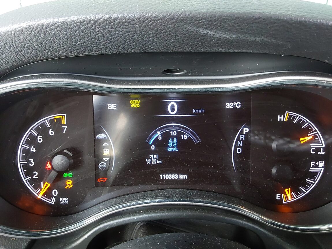 JEEP GRAND CHEROKEE (WK2) 3.6 V6 LAREDO 2021 - zdjęcie 9