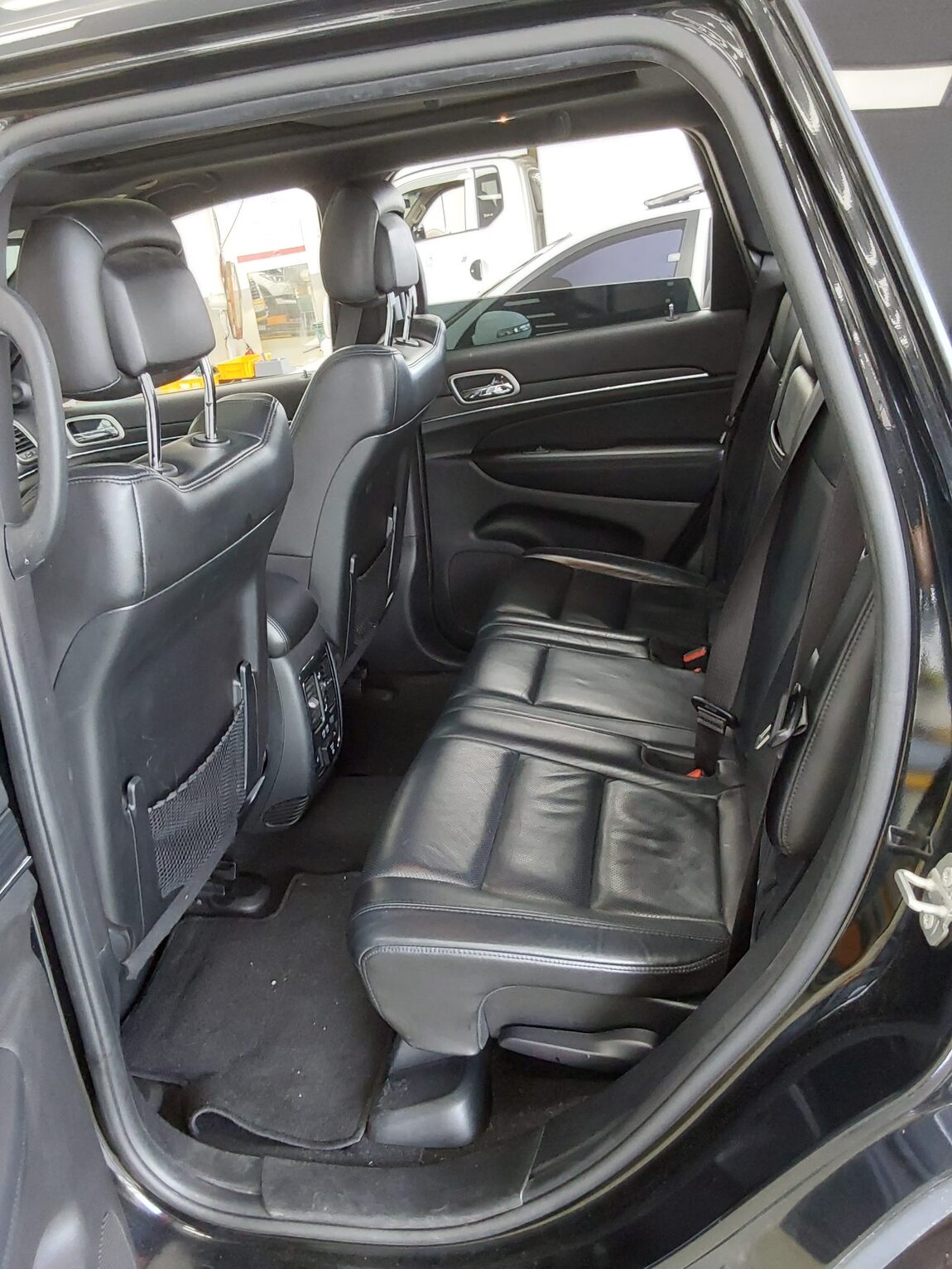 JEEP GRAND CHEROKEE (WK2) 3.6 V6 LAREDO 2021 - zdjęcie 12