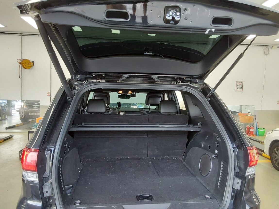 JEEP GRAND CHEROKEE (WK2) 3.6 V6 LAREDO 2021 - zdjęcie 15