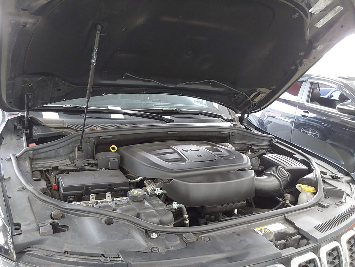 JEEP GRAND CHEROKEE (WK2) 3.6 V6 LAREDO 2021 - zdjęcie 19