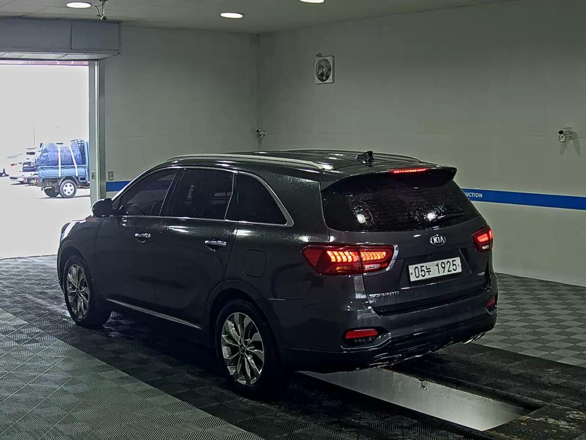 KIA THE NEW SORENTO DIESEL R2.2 2WD MASTER 2019 - zdjęcie 6