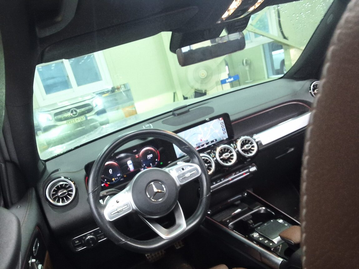 MERCEDES-BENZ GLB-CLASS GLB 250 4MATIC 2021 - zdjęcie 12
