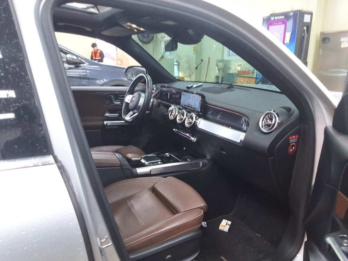 MERCEDES-BENZ GLB-CLASS GLB 250 4MATIC 2021 - zdjęcie 15