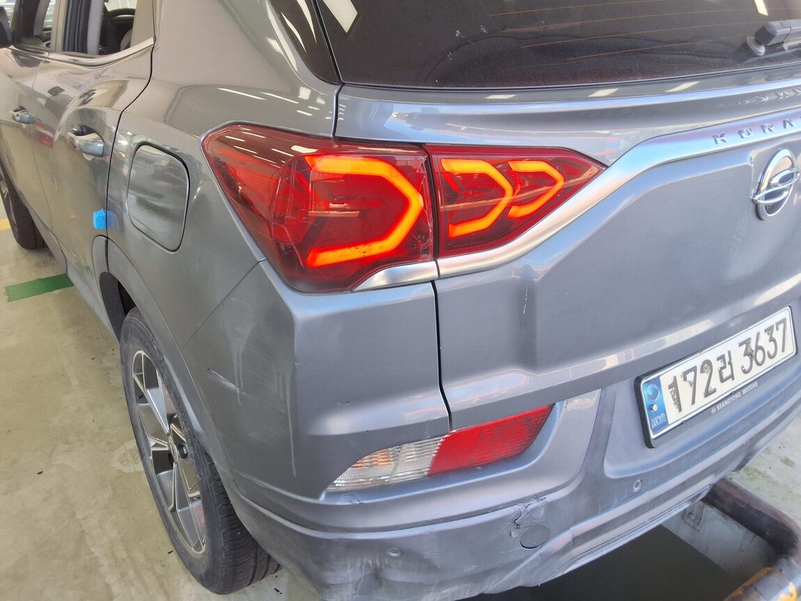 KG MOBILITY (SSANGYONG) ALL NEW KORANDO 1.5 GASOLINE 2WD C5 2021 - zdjęcie 25