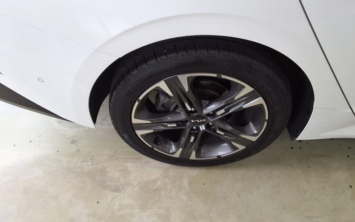 KIA NEW K5 (DL3) 2.0 GASOLINE SIGNATURE 2023 - zdjęcie 27
