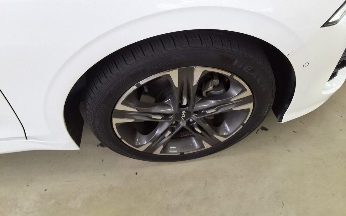 KIA NEW K5 (DL3) 2.0 GASOLINE SIGNATURE 2023 - zdjęcie 26