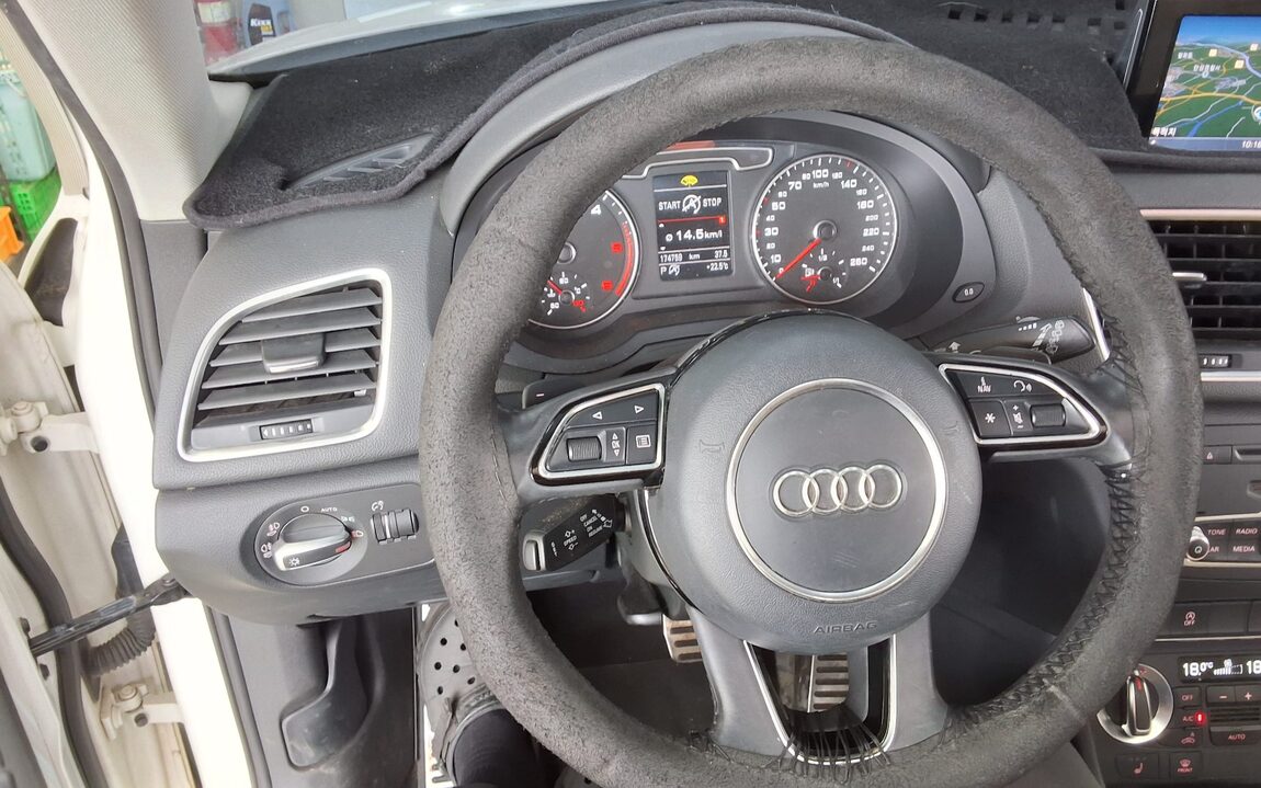 AUDI Q3 35 TDI QUATTRO DYNAMIC 2015 - zdjęcie 17