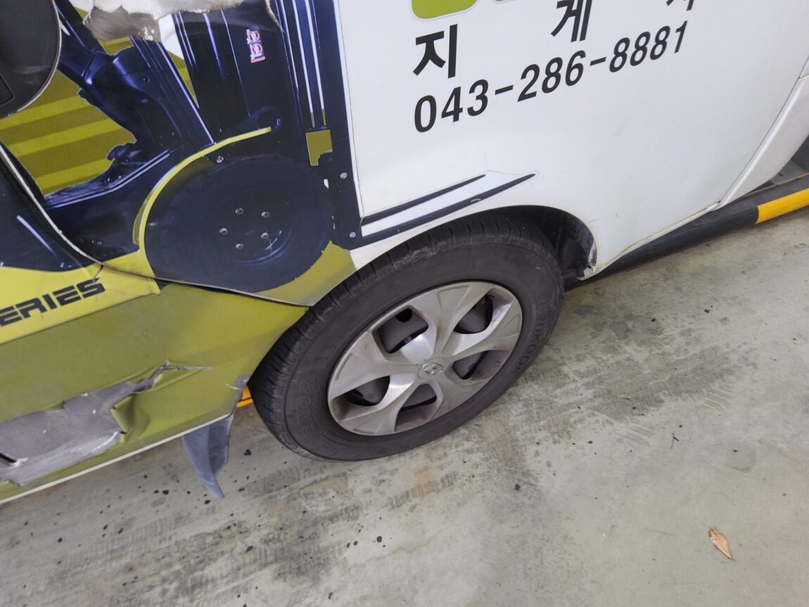HYUNDAI PORTER II CRDi SUPER CAB EXTRA LONG WHEELBASE MODERN 2019 - zdjęcie 19