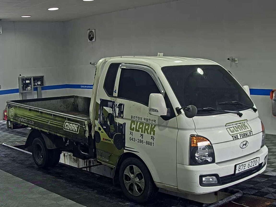 HYUNDAI PORTER II CRDi SUPER CAB EXTRA LONG WHEELBASE MODERN 2019 - zdjęcie 3