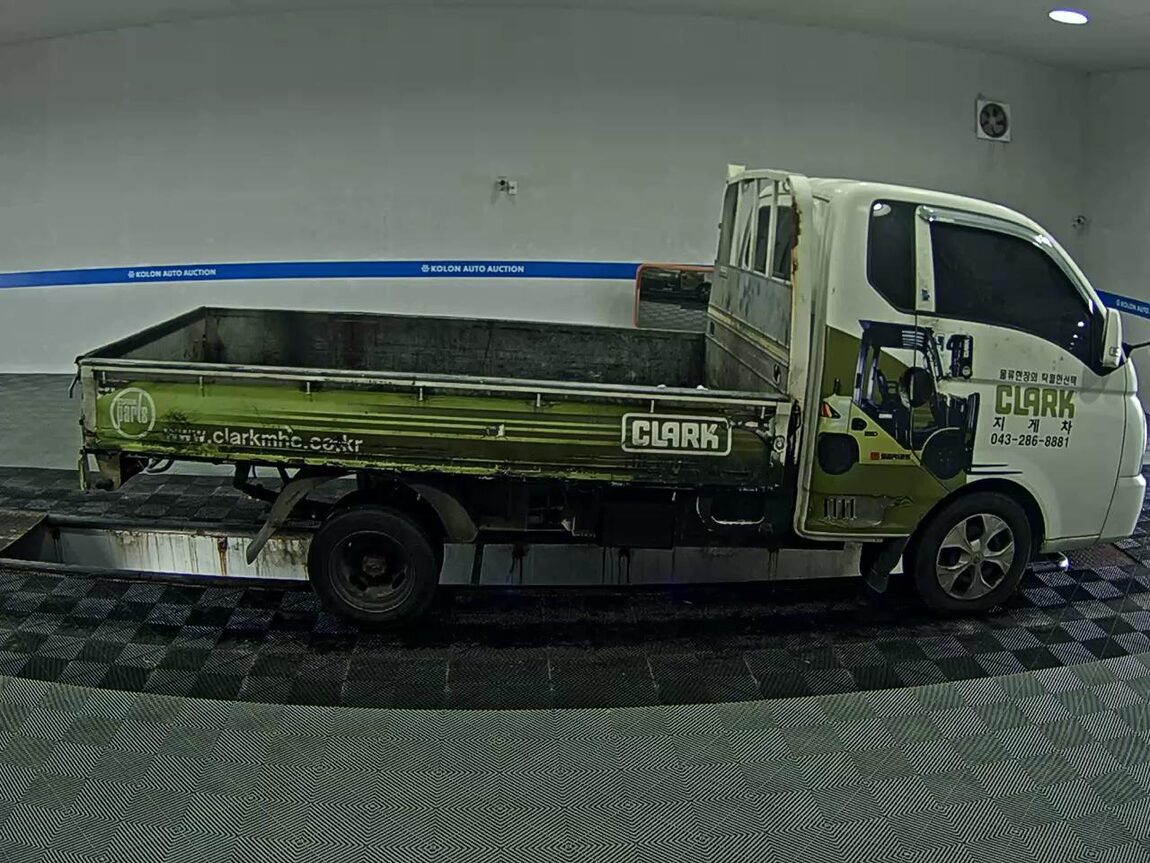HYUNDAI PORTER II CRDi SUPER CAB EXTRA LONG WHEELBASE MODERN 2019 - zdjęcie 4
